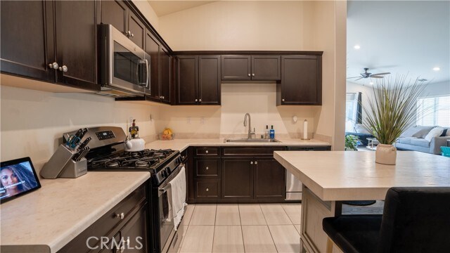 Building Photo - 1133 Avenida Del Rio