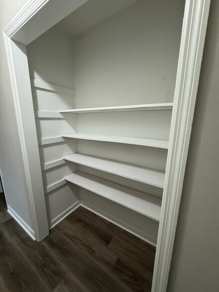 Building Photo - 2114 Vandivere Rd