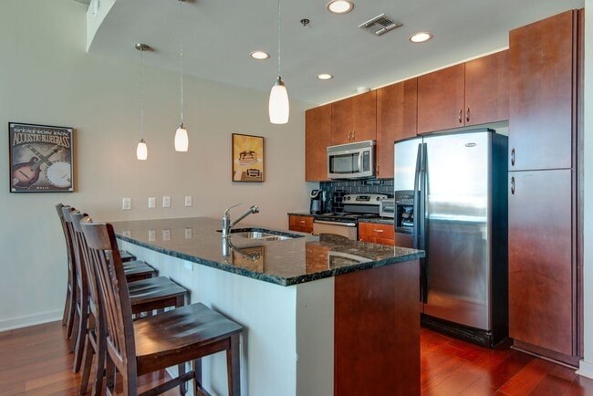 Building Photo - Downtown Luxury Living at The Encore