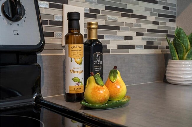 Building Photo - 10109 Regent Park Dr