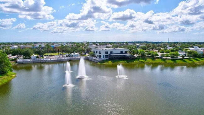 Building Photo - 12628 SW Manatee Marsh Ter