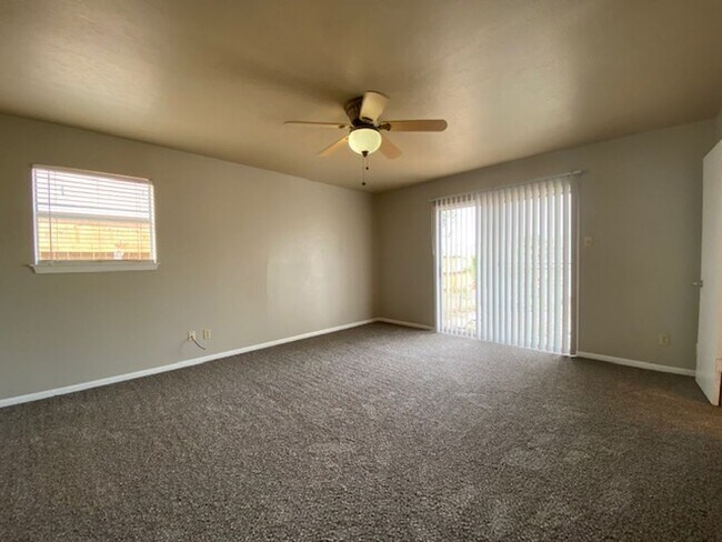 Building Photo - WATERFRONT HOME W/ FENCED YARD