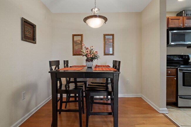 Building Photo - WATERFRONT LIVING! BEAUTIFULLY APPOINTED CONDO ON THE BAYOU IN OS SCHOOL DIST - FULLY FURNISHED