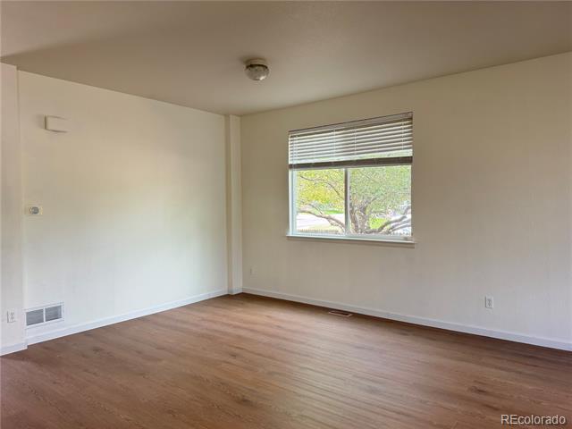 Building Photo - 11376 Jersey Dr
