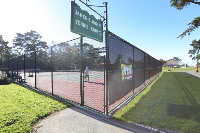 Building Photo - 2566-2568 22nd Avenue