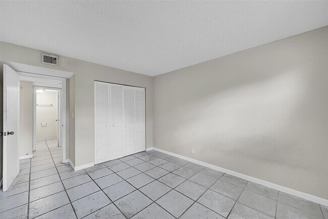 Building Photo - 11607 NW 29th St