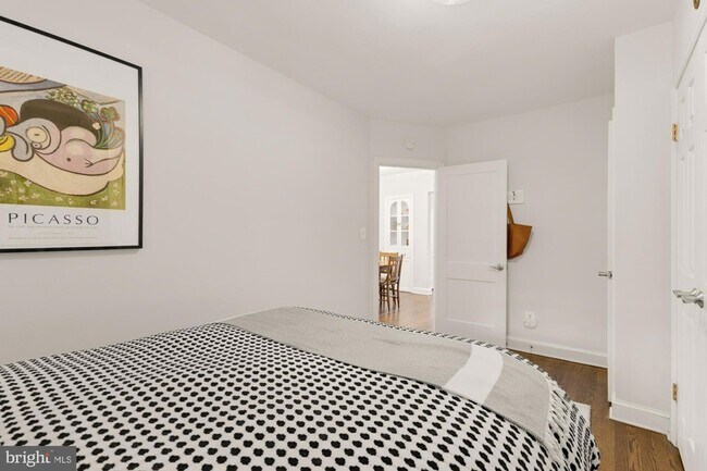 Building Photo - 2650 39th St NW