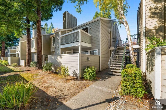 2nd Floor Unit in Gated Community available - 298 Eastridge Dr