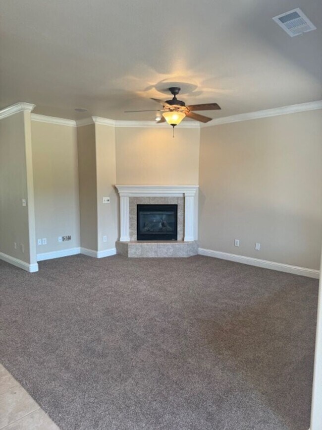 Building Photo - Enterprise Neighborhood 3 Bedroom Home with bonus room and 3 car garage- Landscaping Included!