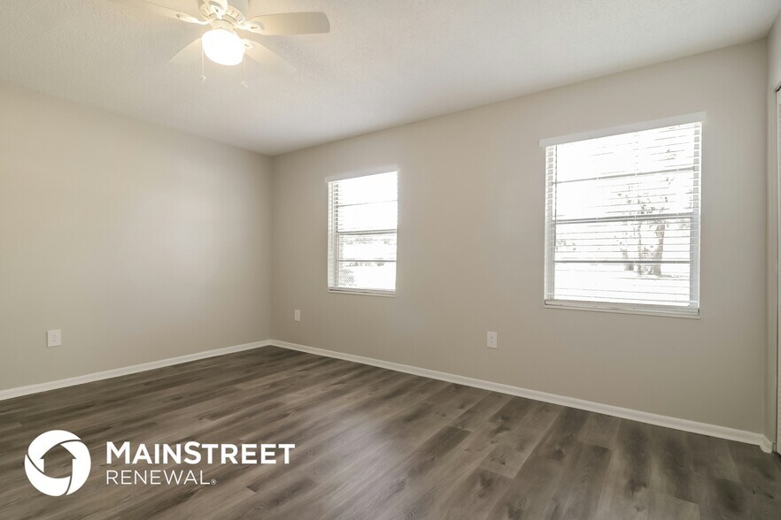 Building Photo - 1035 Country Club Blvd