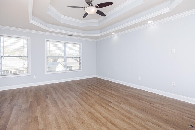 Building Photo - 100 Montview Way