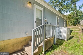 Building Photo - 26 Bayou Ave
