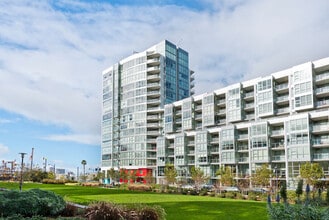Building Photo - 420 Mission Bay Blvd North