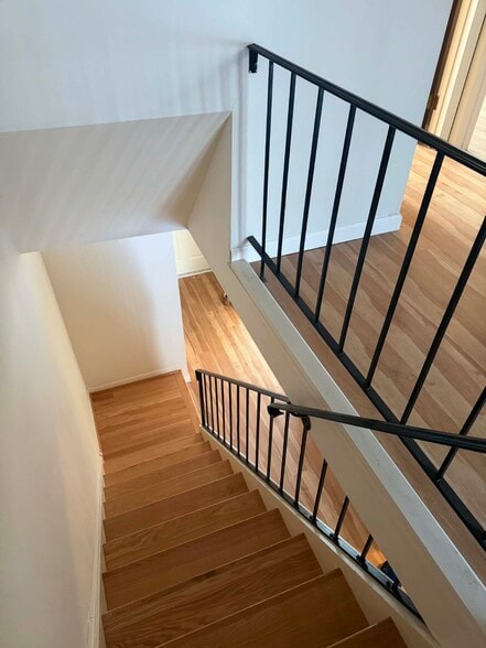 Building Photo - 3103 Ruby Dr