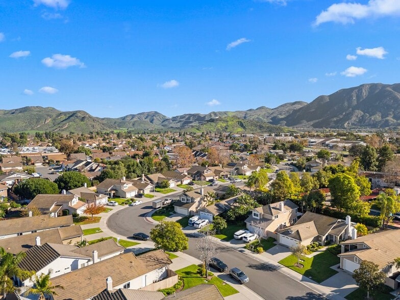 Building Photo - 5059 Via Calderon