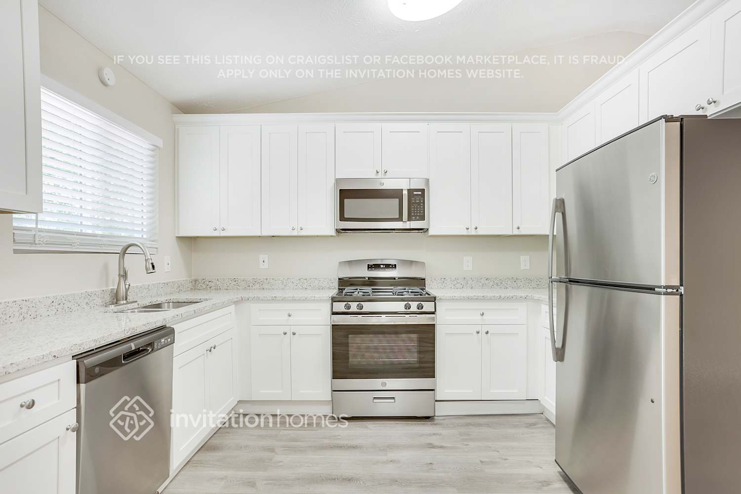 Building Photo - 5539 Petite Ct