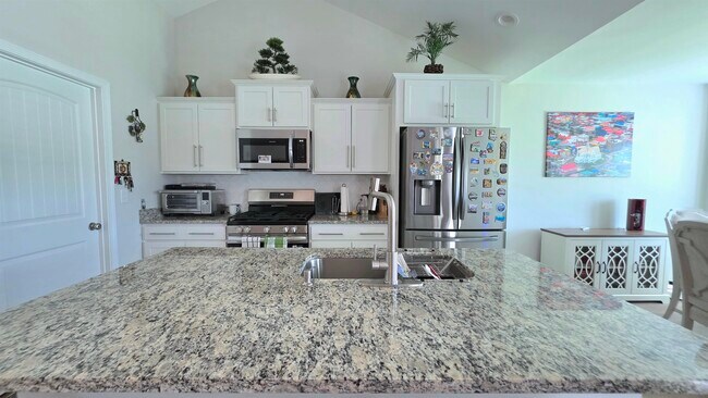 Building Photo - 506 Woodside Dr