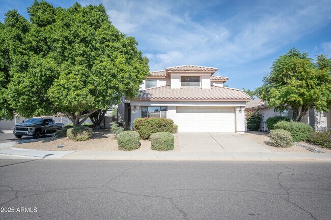 Building Photo - 3844 E Kings Ave