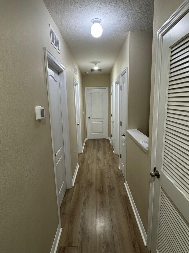 Building Photo - Gated Plant City Gem – Fully Upgraded Home- Resort Style Amenities