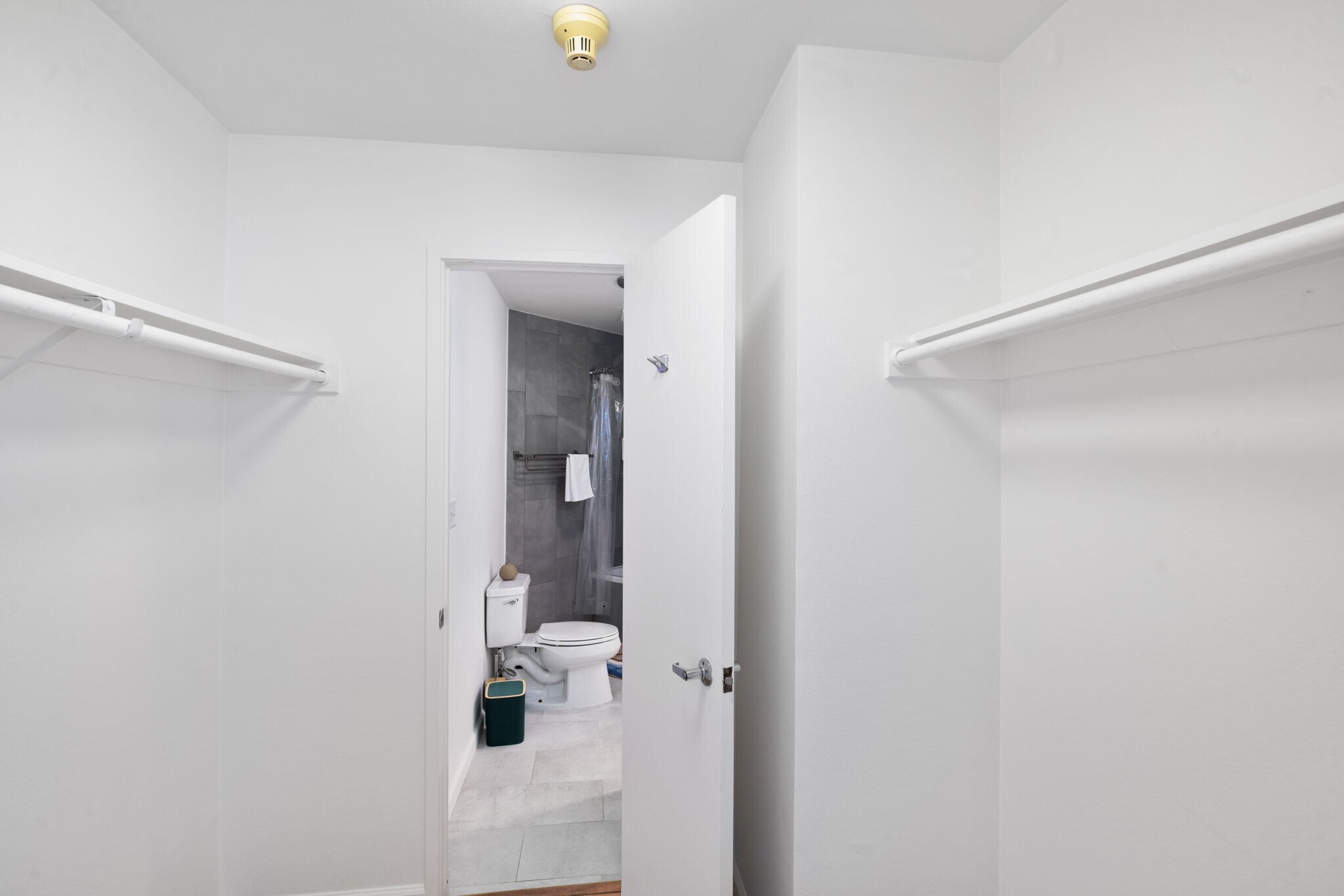 Building Photo - 1 Daniel Burnham Court