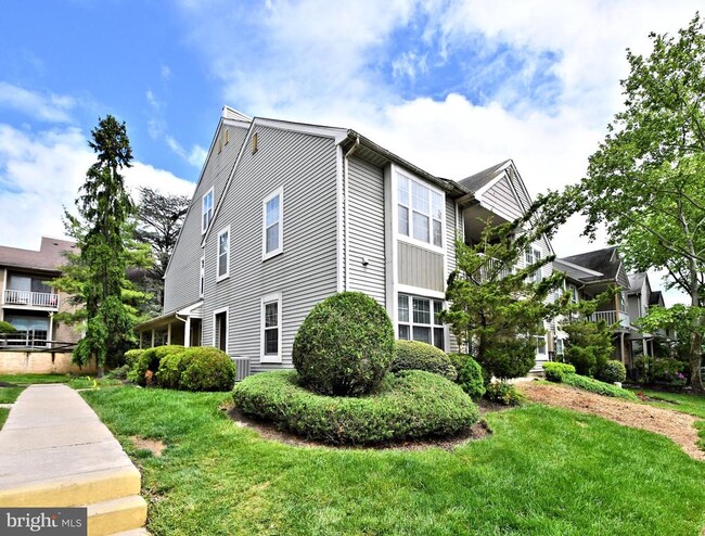 Building Photo - 1401 Society Pl