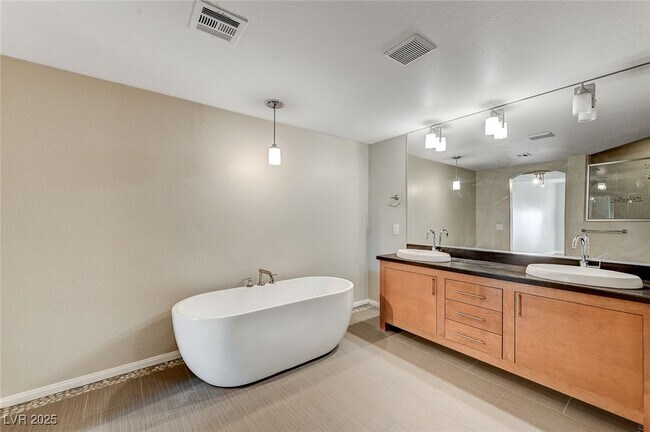 Building Photo - 11835 Portina Dr