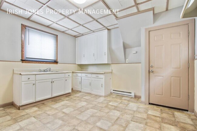 Building Photo - 106 Reiman St