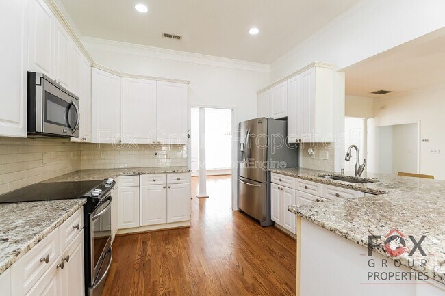 Building Photo - 124 Pamlico Ln