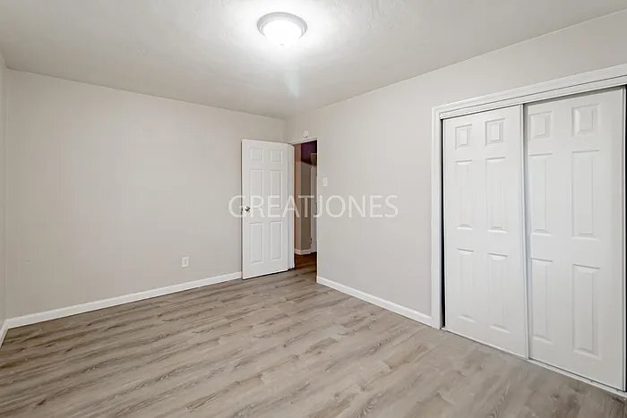 Building Photo - 4 St George Ct