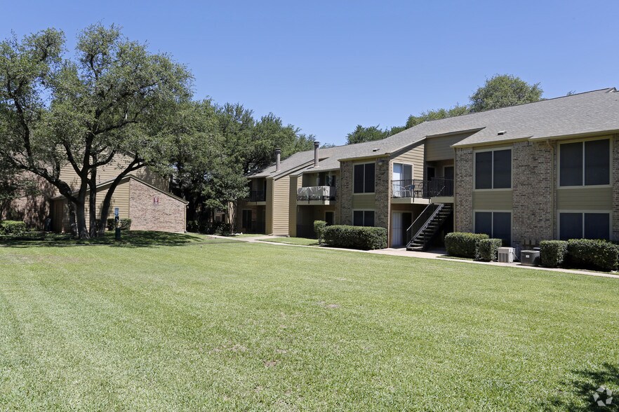 Keystone Apartments 5230 Thunder Creek Rd Austin TX 78759 Apartment