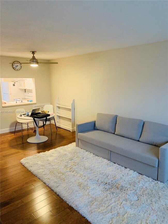 Building Photo - 1481 S Ocean Blvd