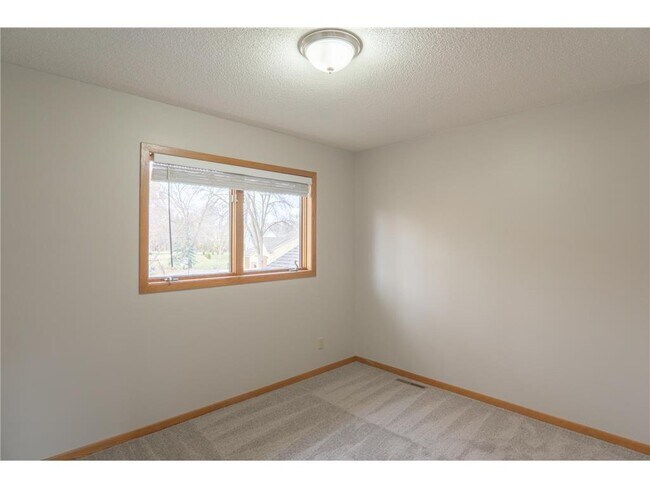 Building Photo - 5245 Clayton Dr