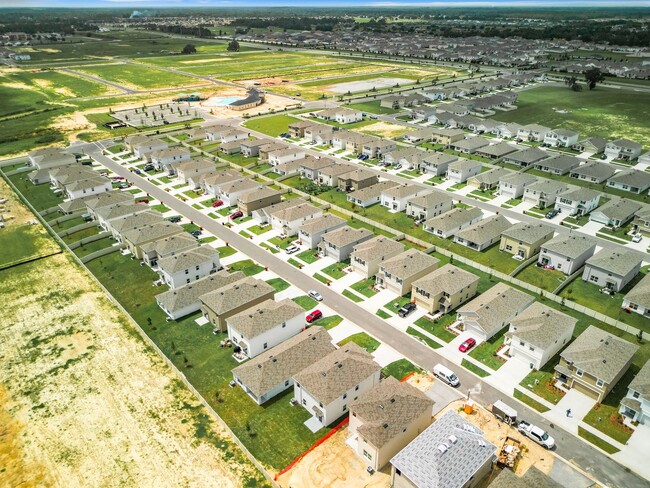 Building Photo - NEW HOME: 5/3: OCALA CROSSINGS SOUTH