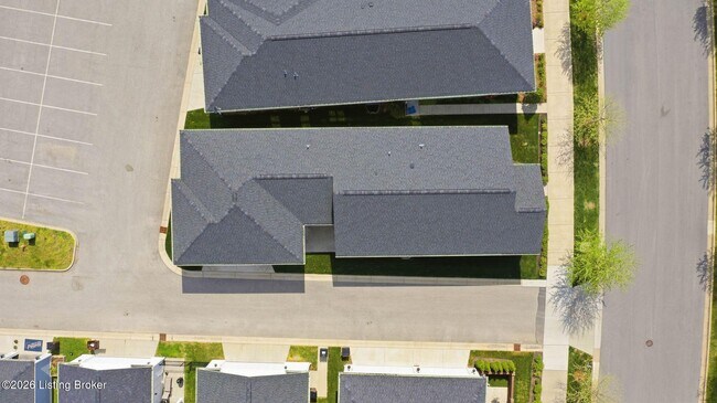 Building Photo - 6204 Moonseed St