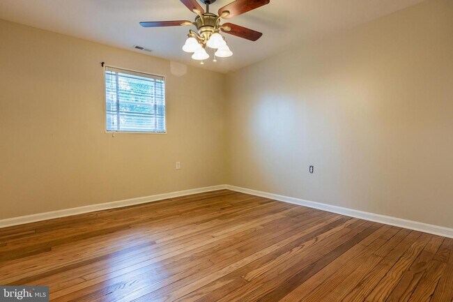 Building Photo - 9306 Westphalia Rd