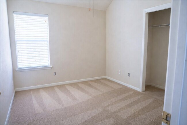 Building Photo - 8515 Clarkman Ridge Ln