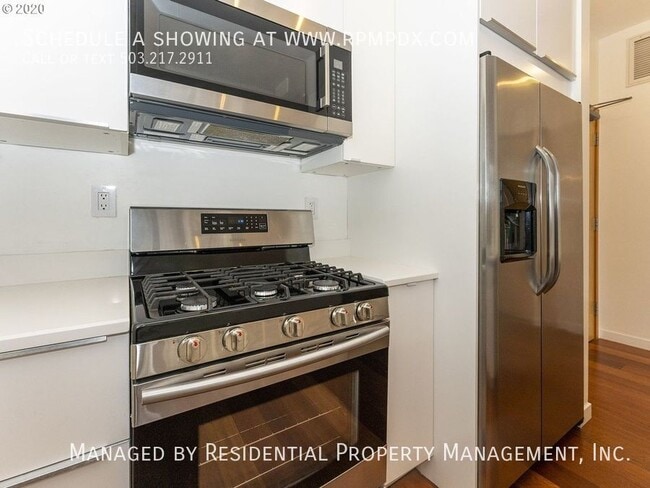 Building Photo - 1030 NW Johnson St