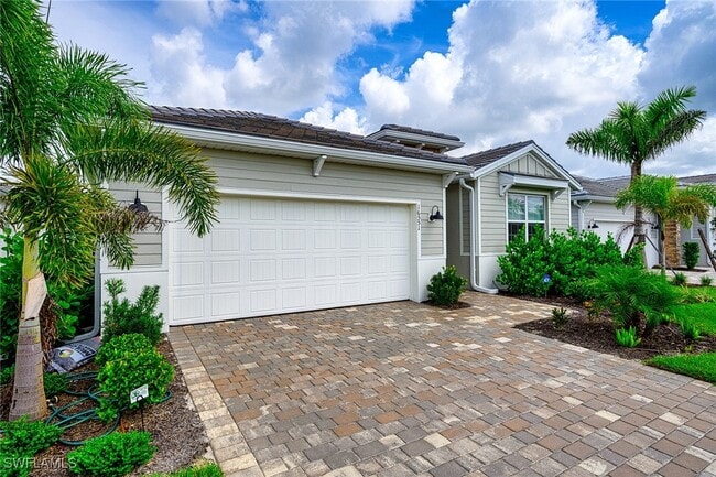 Building Photo - 16551 Crescent Beach Way