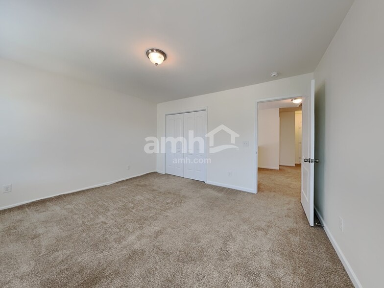 Building Photo - 5694 Misty Hill Cir