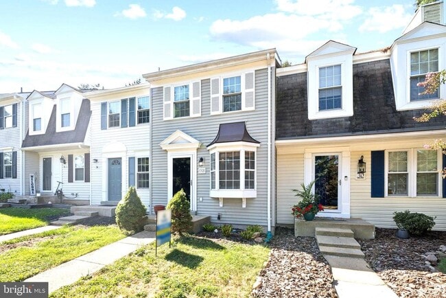 Primary Photo - 32 Dorrell Ct