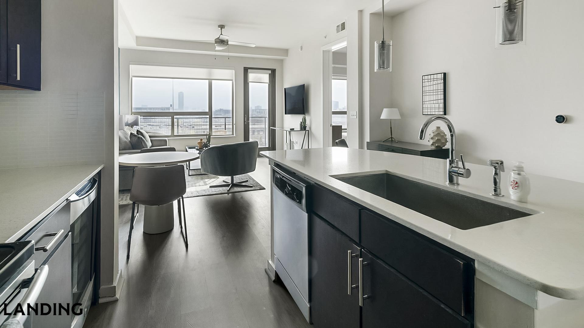 Building Photo - 825 Usener St