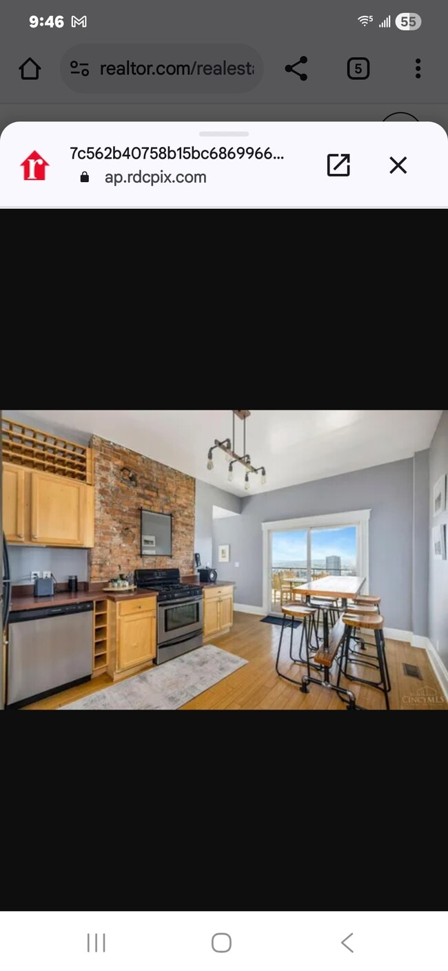 Building Photo - 395 Oregon St