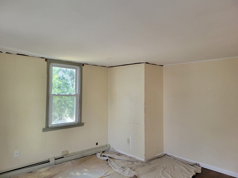 Building Photo - 27 Phebe St