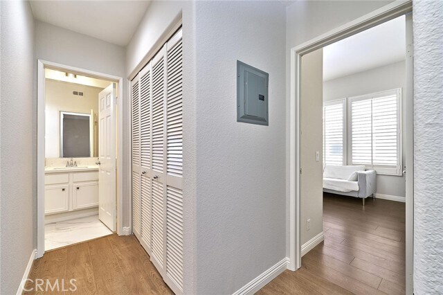 Building Photo - 1139 Elfstrom Dr
