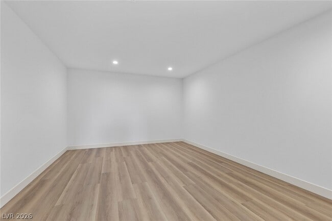 Building Photo - 4053 Heron Fairway Dr