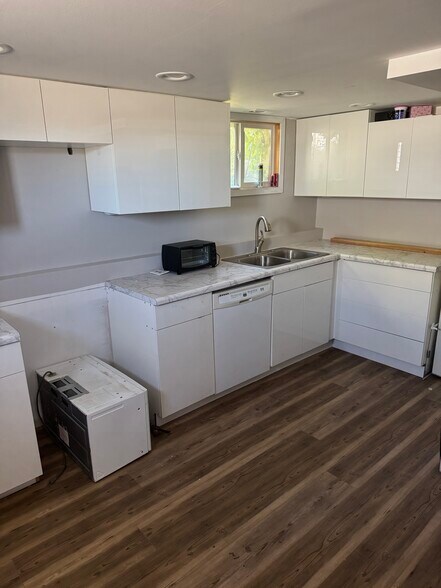 Building Photo - 2549 E 3020 S