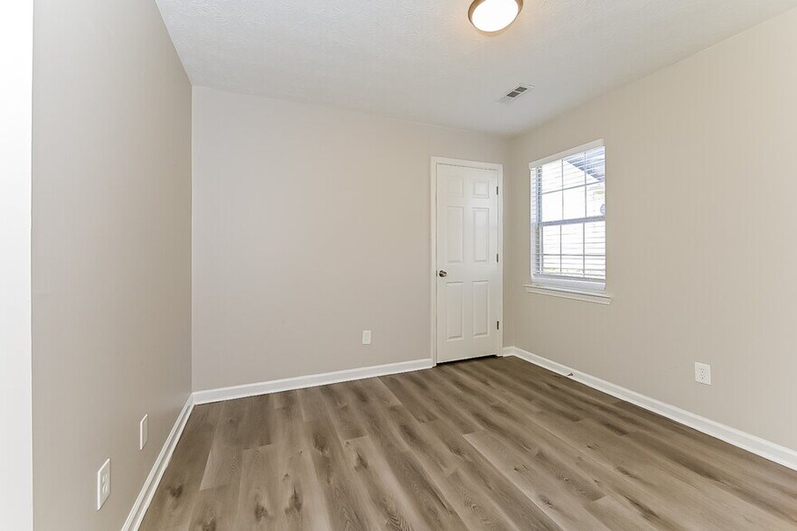Building Photo - 210 Coldsprings Ct