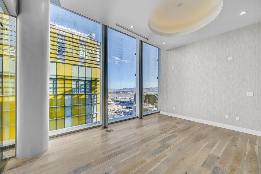 Building Photo - 3726 Las Vegas Blvd S