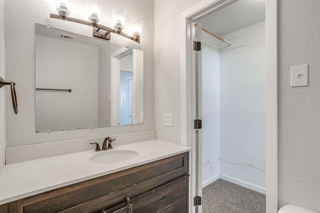 Building Photo - 101 Chestnut St