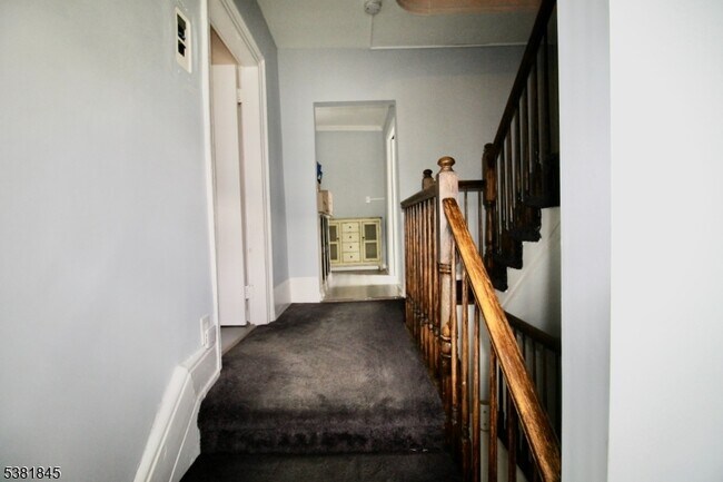 Building Photo - 22 Rockland Terrace